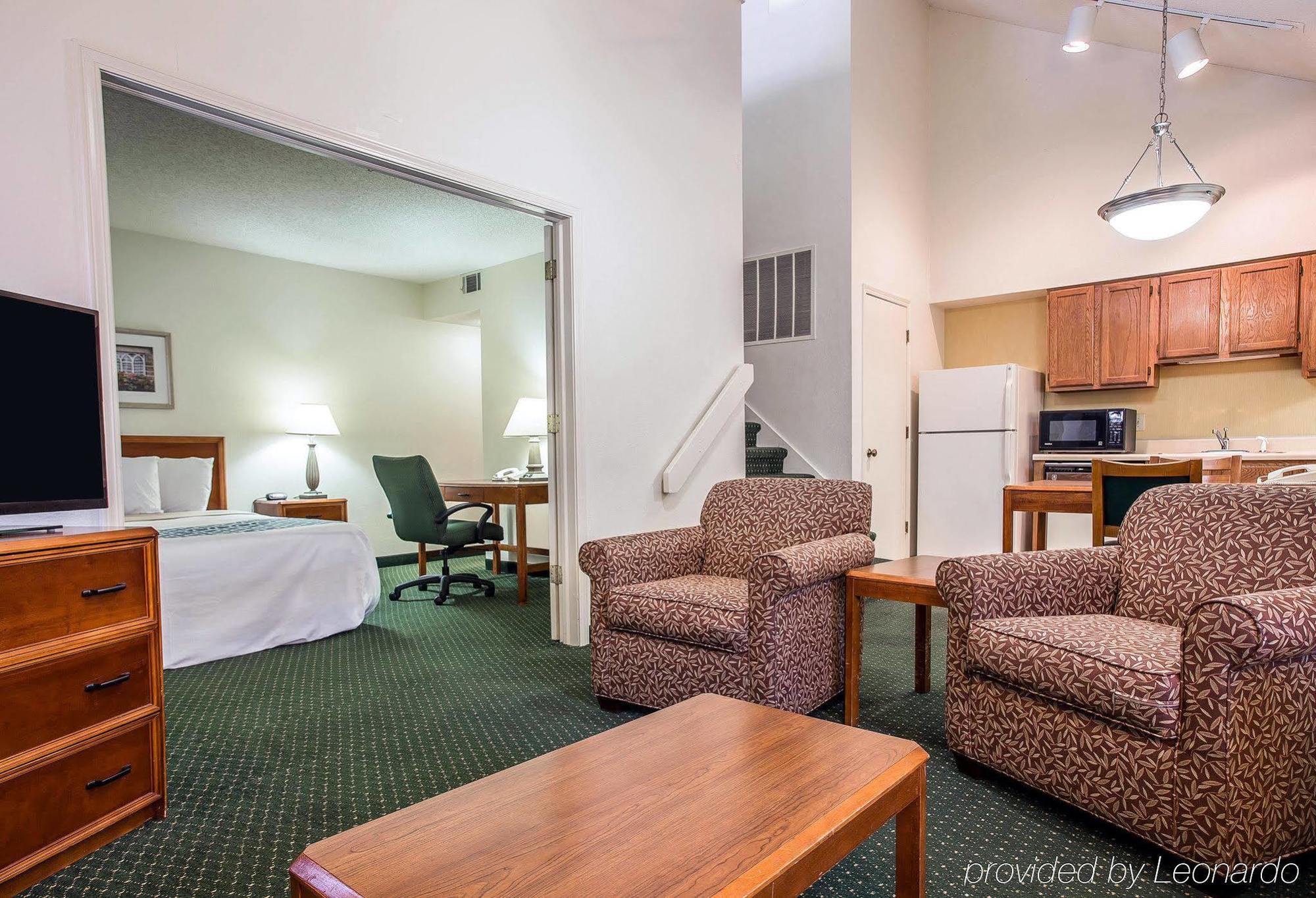 Cloverleaf Suites - Columbia, Sc Exterior photo